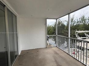 3660 NE 166th St 215, North Miami Beach FL 33160