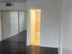 3660 NE 166th St 215, North Miami Beach FL 33160