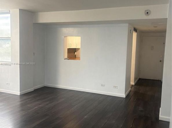 3660 NE 166th St 215, North Miami Beach FL 33160