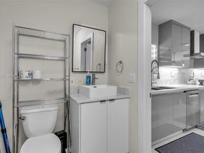 19951 NE 10th Place Way, Miami FL 33179