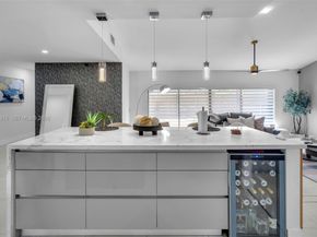 19951 NE 10th Place Way, Miami FL 33179