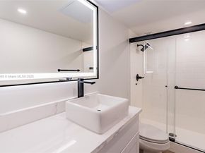 2030 S Ocean Dr 1127, Hallandale Beach FL 33009
