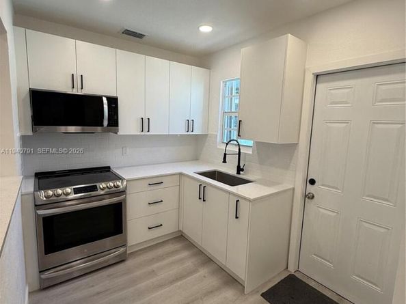 4020 NW 12th Ave, Miami FL 33127