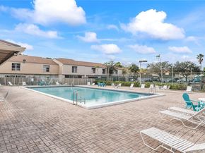 8239 NW 8th St 3, Plantation FL 33324