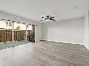 8239 NW 8th St 3, Plantation FL 33324