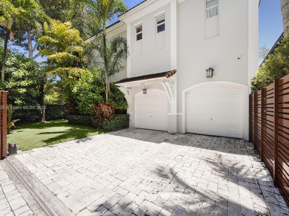 1866 Tigertail Ave, Miami FL 33133