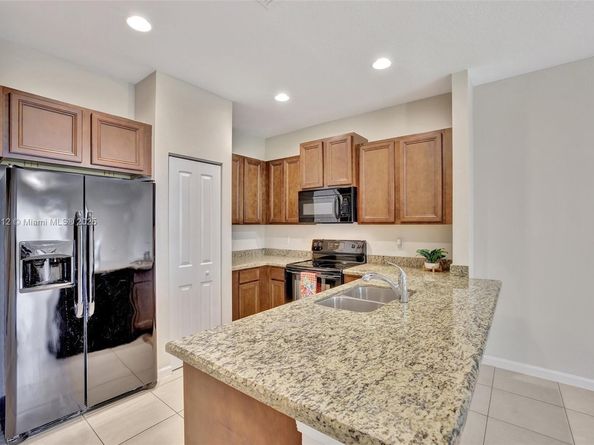 4208 N Dixie Hwy 23, Oakland Park FL 33334