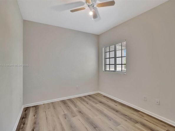 4208 N Dixie Hwy 23, Oakland Park FL 33334