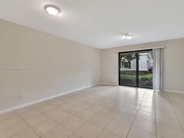 4208 N Dixie Hwy 23, Oakland Park FL 33334