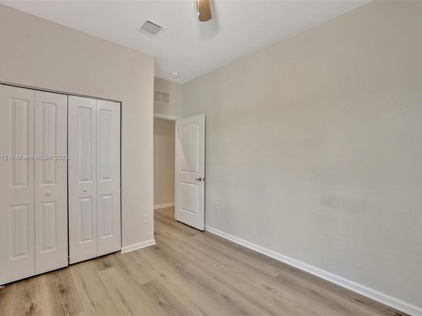 4208 N Dixie Hwy 23, Oakland Park FL 33334