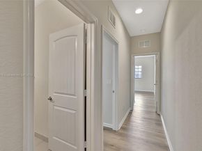 4208 N Dixie Hwy 23, Oakland Park FL 33334