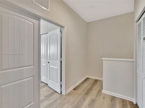 4208 N Dixie Hwy 23, Oakland Park FL 33334