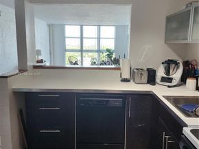 1228 West Ave 909, Miami Beach FL 33139