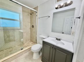 2036 NW 28th St, Oakland Park FL 33311