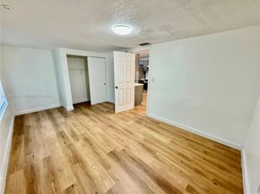 2036 NW 28th St, Oakland Park FL 33311