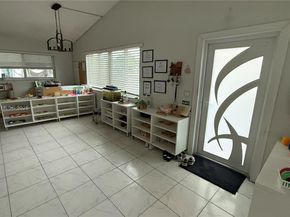 21140 NE 26th Ave, Miami FL 33180