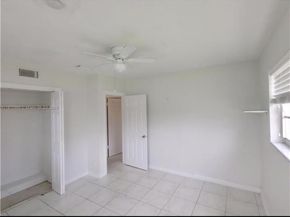 21140 NE 26th Ave, Miami FL 33180