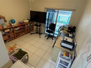 21140 NE 26th Ave, Miami FL 33180