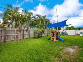 21140 NE 26th Ave, Miami FL 33180