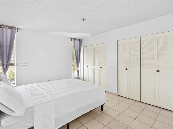 9401 SW 4th St 3016, Miami FL 33174