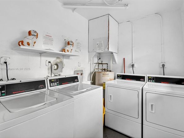 245 NE 191st St 3022, Miami FL 33179