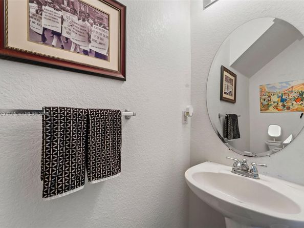 Undisclosed Address #A11905623, Miami Gardens FL 33169