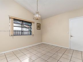 5641 Thistledown Ter, Davie FL 33331