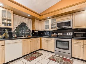 5641 Thistledown Ter, Davie FL 33331