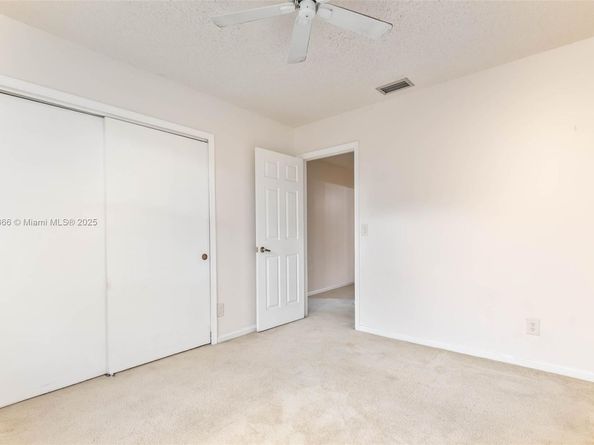 5641 Thistledown Ter, Davie FL 33331