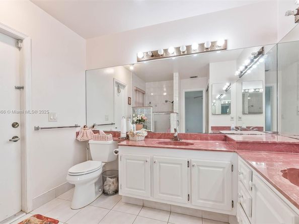 5641 Thistledown Ter, Davie FL 33331