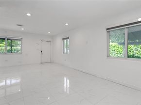 200 NW 134th St, North Miami FL 33168