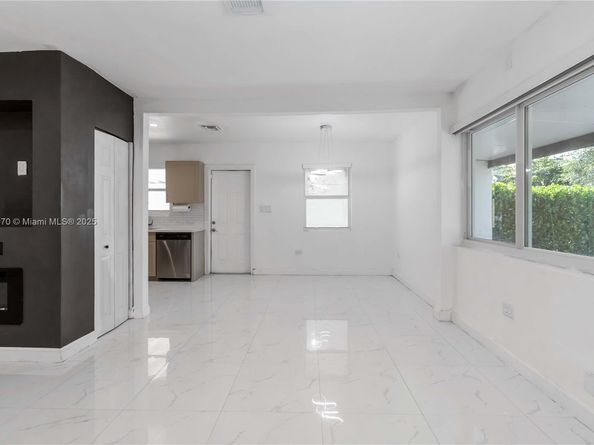 200 NW 134th St, North Miami FL 33168