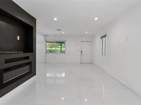 200 NW 134th St, North Miami FL 33168