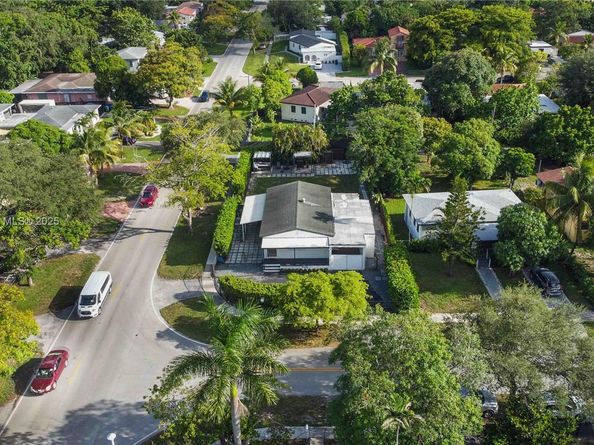 200 NW 134th St, North Miami FL 33168