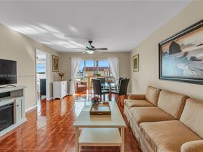 8950 Sunrise Lakes Blvd 311, Sunrise FL 33322