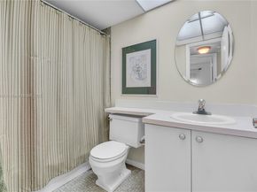 8950 Sunrise Lakes Blvd 311, Sunrise FL 33322