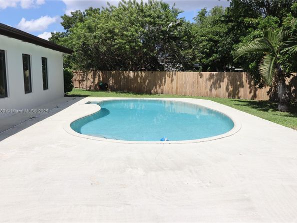 17191 SW 85th Ave, Palmetto Bay FL 33157