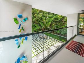 7621 SW 59th Ct, South Miami FL 33143