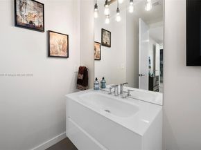 7621 SW 59th Ct, South Miami FL 33143