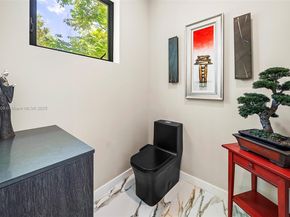 7621 SW 59th Ct, South Miami FL 33143