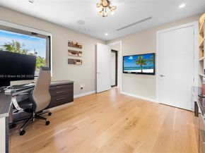 7621 SW 59th Ct, South Miami FL 33143