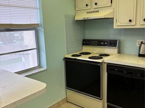 1045 Country Club Dr 307, Margate FL 33063