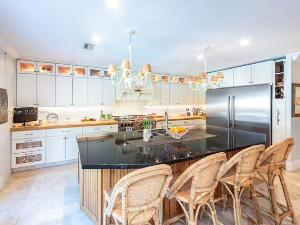 9400 E Broadview Dr, Bay Harbor Islands FL 33154