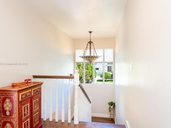 9400 E Broadview Dr, Bay Harbor Islands FL 33154