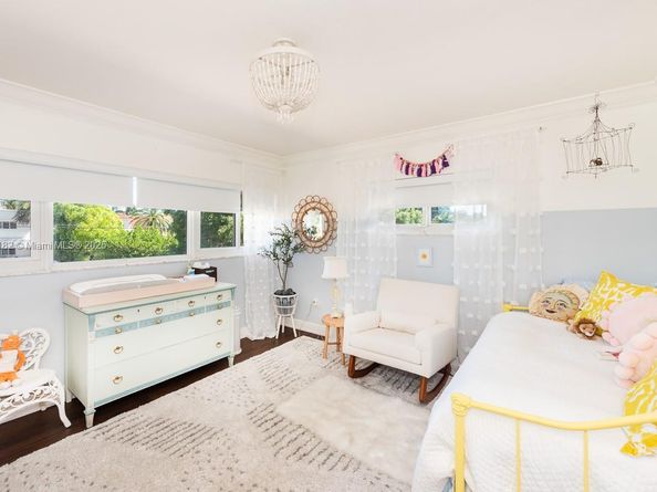 9400 E Broadview Dr, Bay Harbor Islands FL 33154