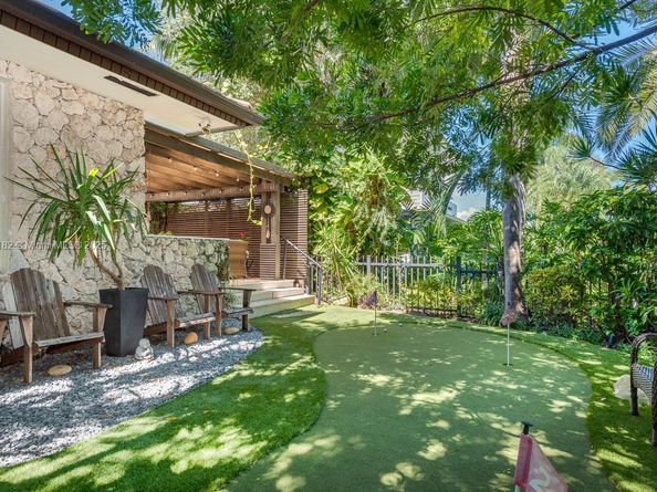 9400 E Broadview Dr, Bay Harbor Islands FL 33154