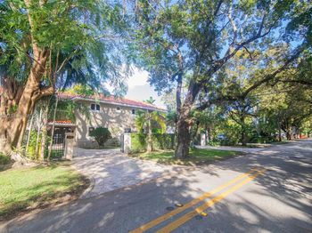 1543 Dorado Ave