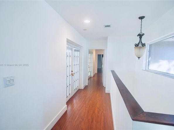 1543 Dorado Ave, Coral Gables FL 33146