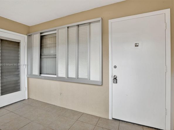 5300 Washington St T218, Hollywood FL 33021