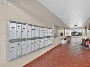 5300 Washington St T218, Hollywood FL 33021